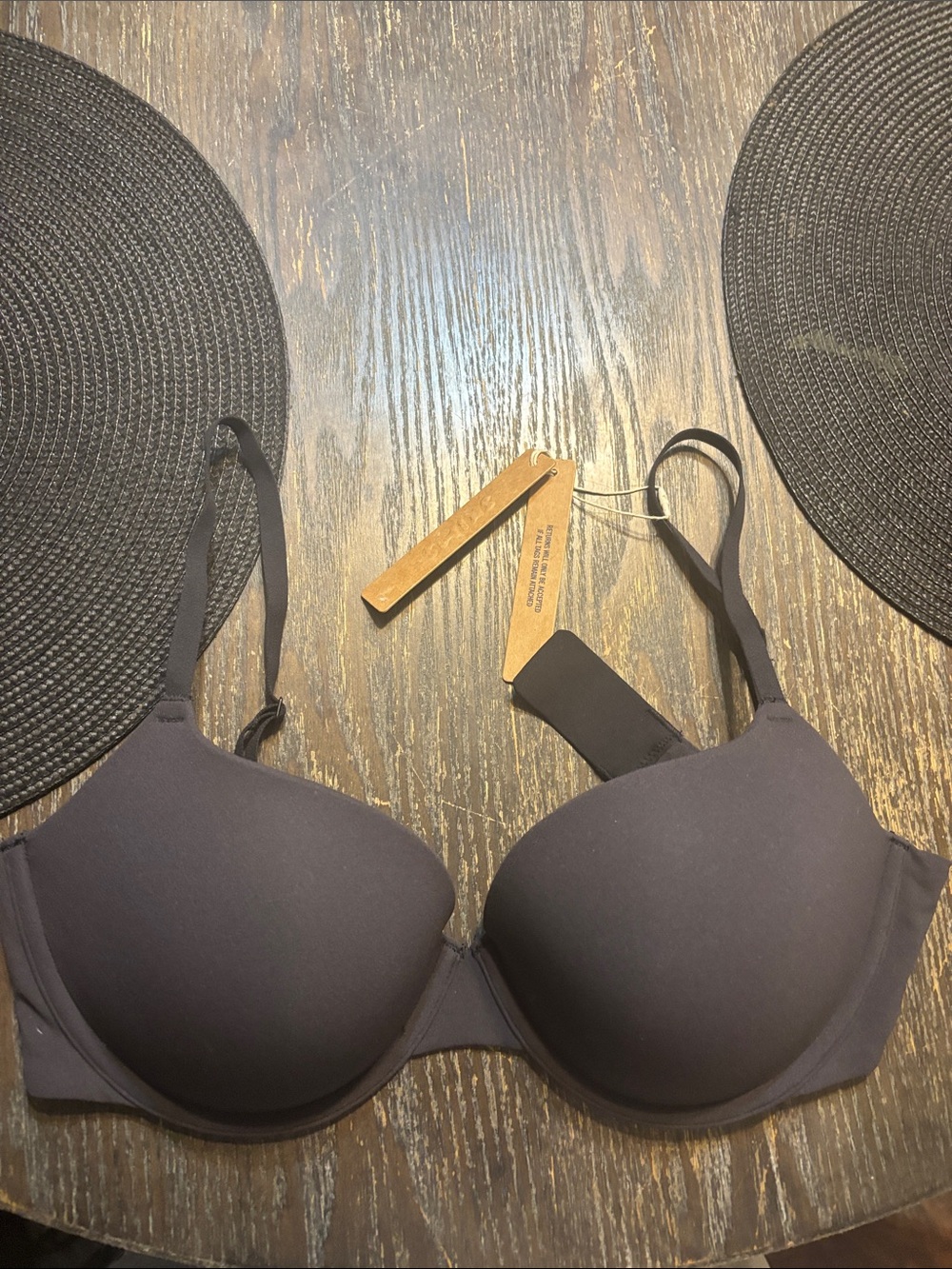 SKIMS Black fits everybody push up Demi bra size 34D NWT
